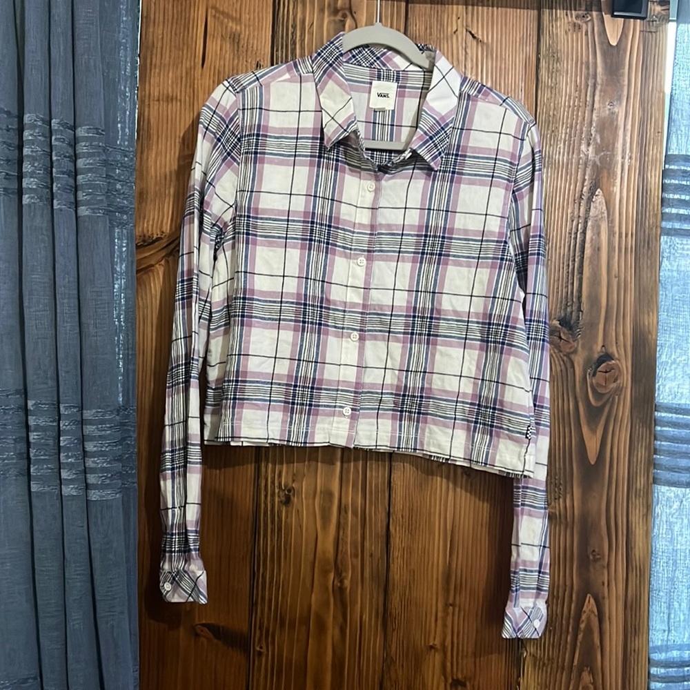 NWT Vans Women’s cropped Flannel button down